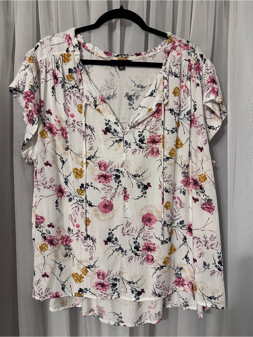 Buffalo Floral V-Neck Tie Front Pleated Back Cap Sleeve Lightweight Top Size XXL